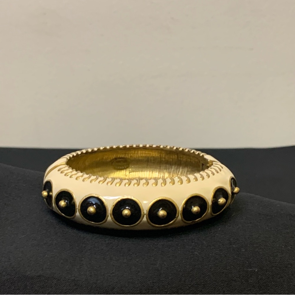 Kenneth Jay Lane Cream and Black Enamel Bangle Bracelet